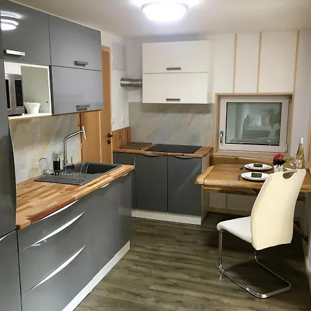 Oak شقة Březnice